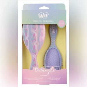 Brand New Limited Edition Mommy & Me WetBrush Bundle in Pearl